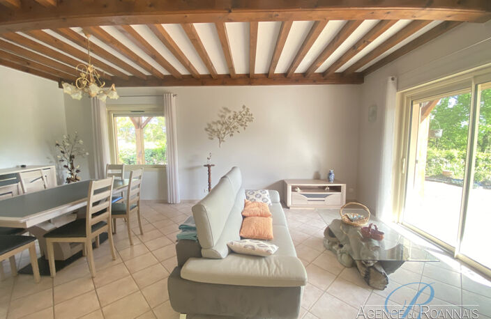 Proche Côte Roannaise, Maison de plain-pied Type 5 sur 1542m — photo 5