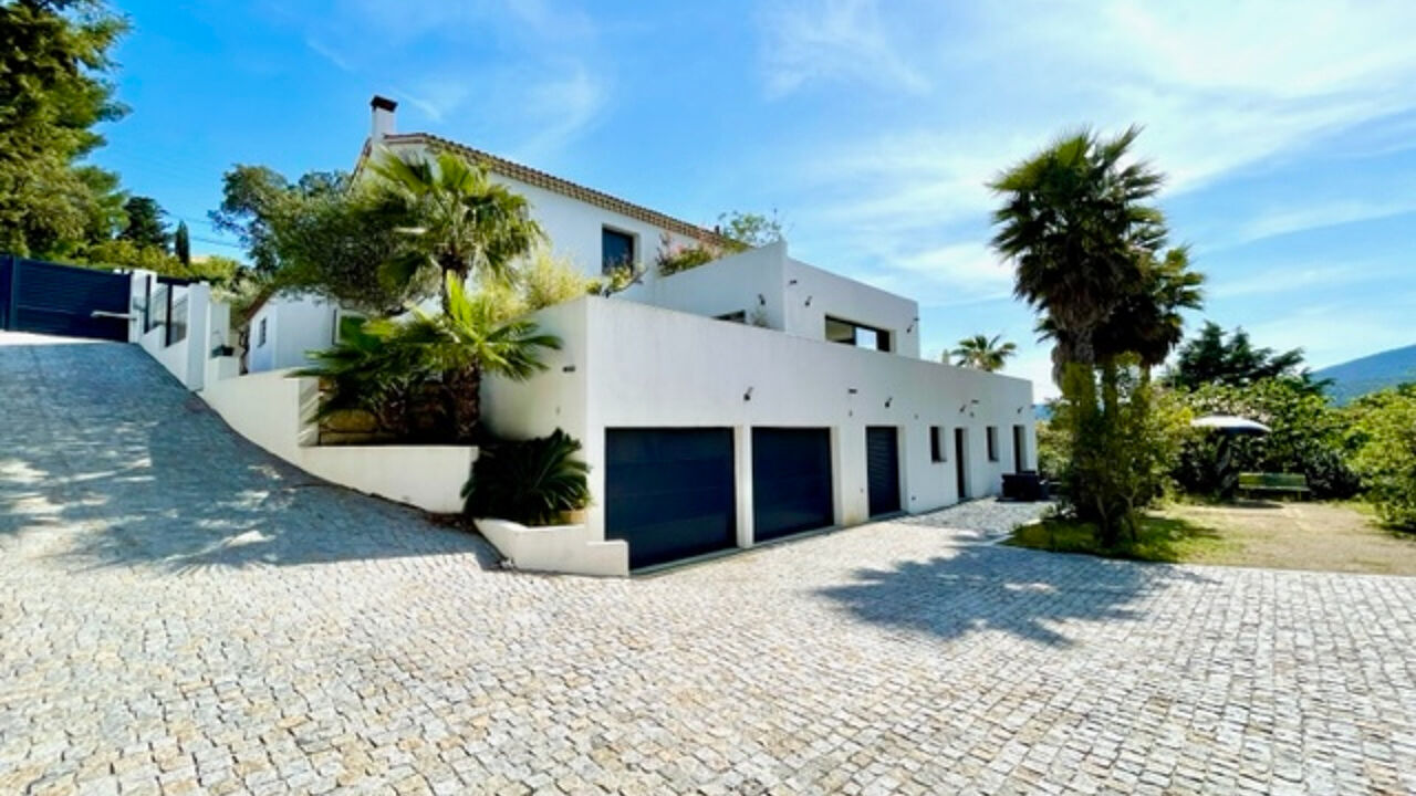 maison 11 pièces 300 m2 à vendre à Sainte-Maxime (83120)