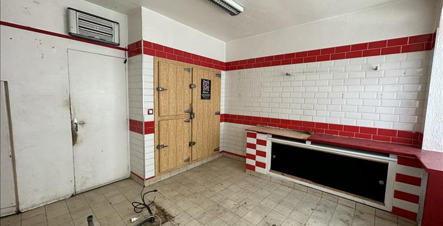 Vente immeuble   Montendre (17130) — photo 1