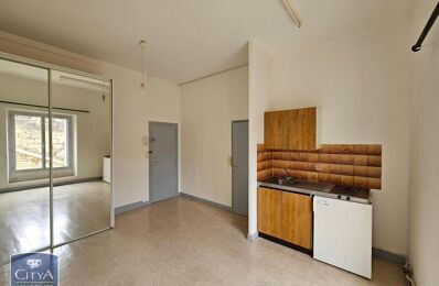 location appartement 385 € CC /mois à proximité de Coulombiers (86600)