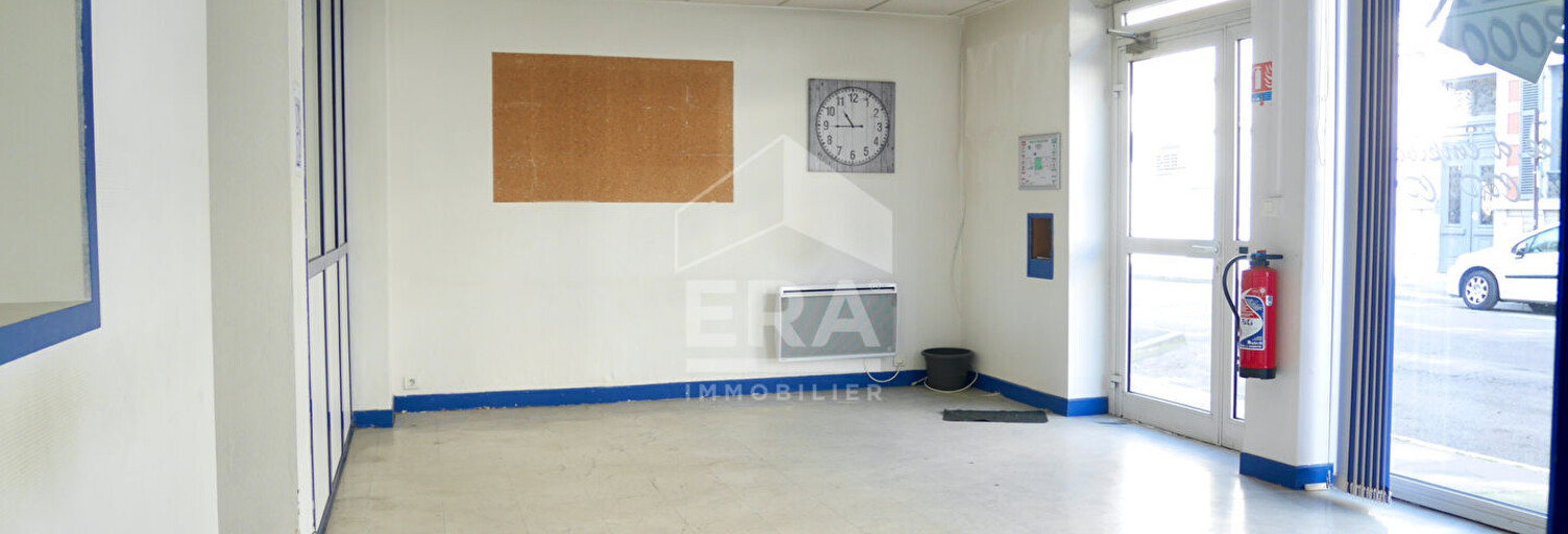 Commerce  107 m² à vendre à Pau (64000)