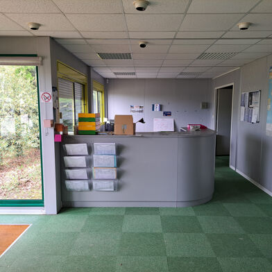 Commerce 7 pièces 1200 €