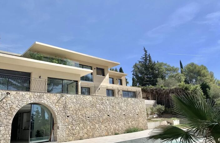 MAGNIFIQUE VILLA - VUE MER - PISCINE - SALLE DE CINEMA - HAMMAM — photo 3