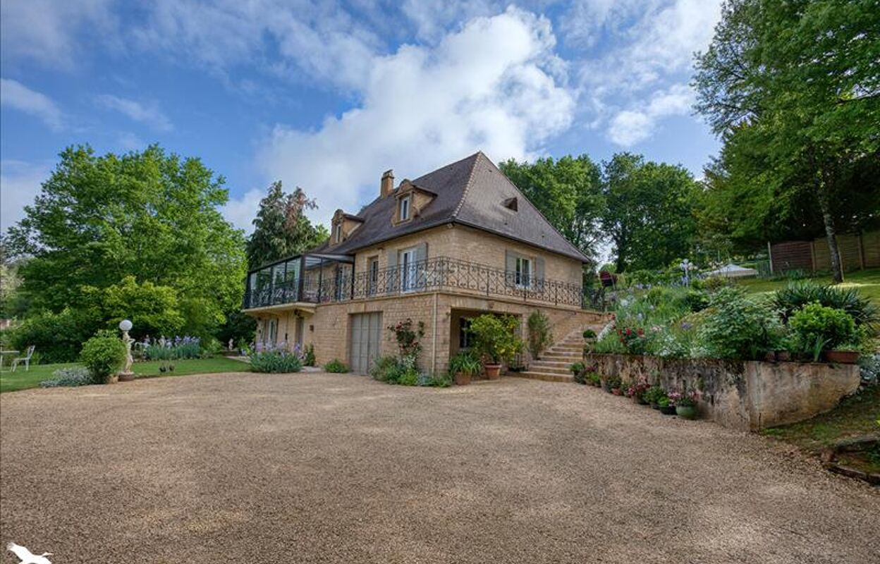 maison 9 pièces 185 m2 à vendre à Sarlat-la-Canéda (24200)