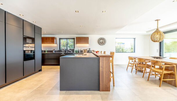 Villa / Maison 6 pièces  à louer Sainte-Maxime 83120