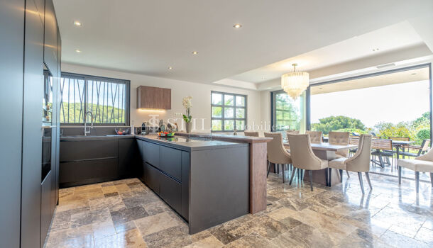 Villa / Maison 6 pièces  à louer Sainte-Maxime 83120