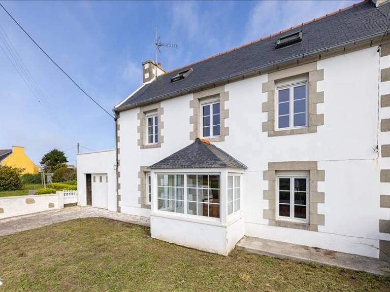 Maison en pierre de 4 pièces principales — photo 1