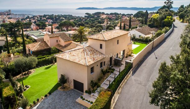 Villa / Maison 6 pièces  à louer Sainte-Maxime 83120