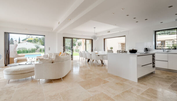 Villa / Maison 6 pièces  à louer Sainte-Maxime 83120