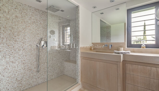 Villa / Maison 6 pièces  à louer Sainte-Maxime 83120