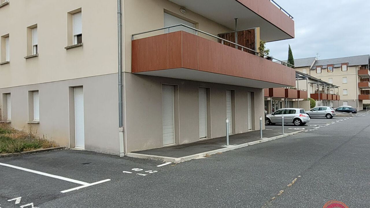 commerce  pièces 92 m2 à vendre à Montbazens (12220)