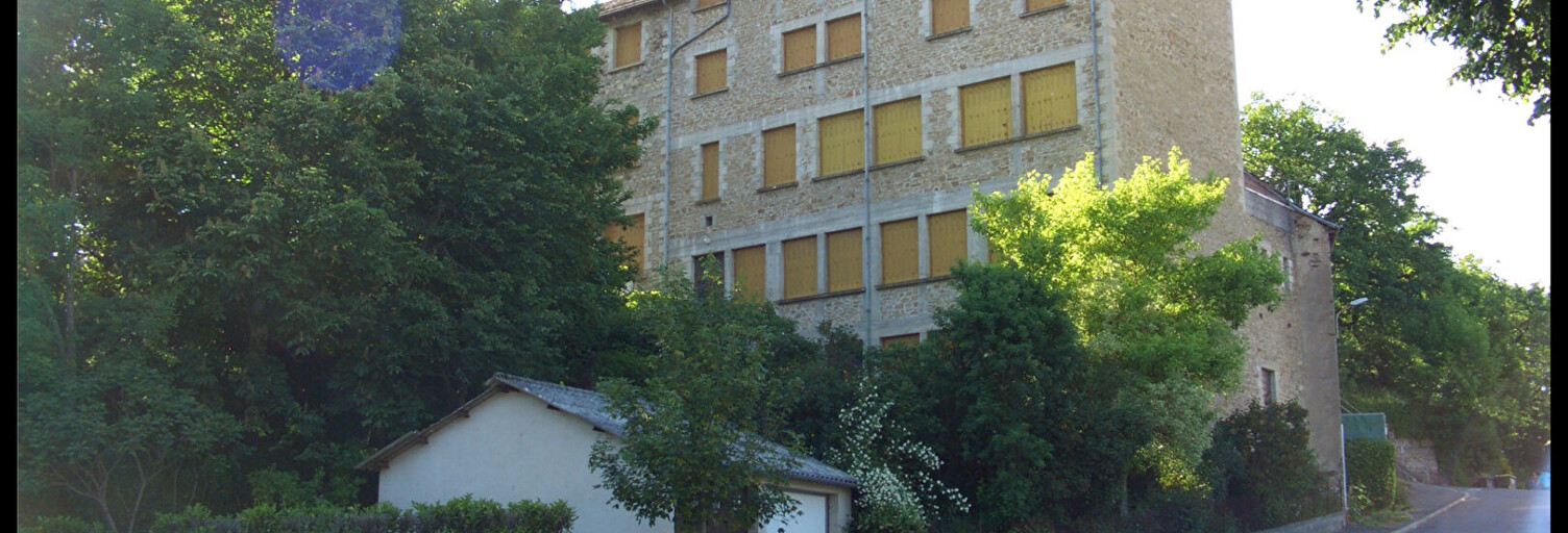 Immeuble  900 m² à vendre à Pont-de-Salars (12290)