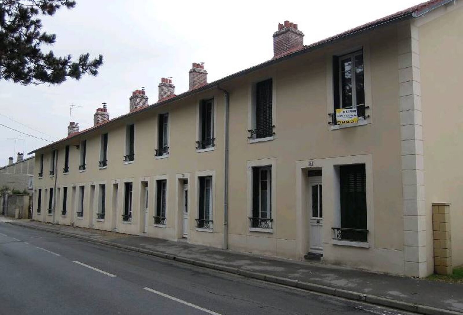 Location maison 3 pièces 45 m² à Lamorlaye (60260) — photo 1