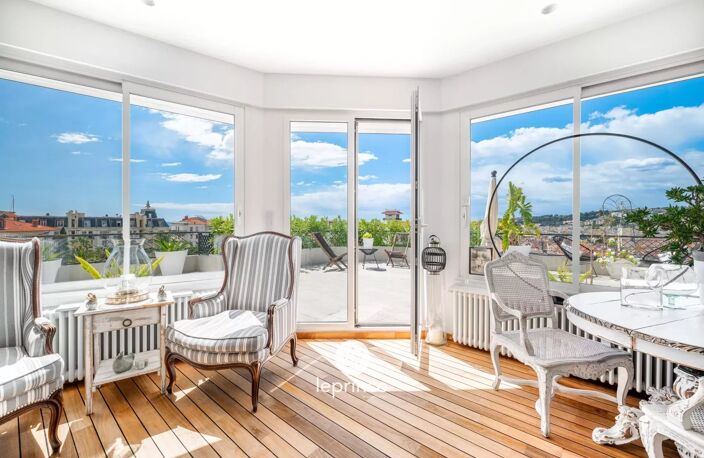 Nice - Cimiez - Penthouse - Dernier étage -Terrasse - Garage — photo 2