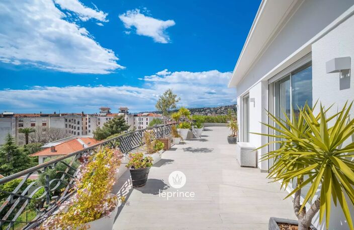 Nice - Cimiez - Penthouse - Dernier étage -Terrasse - Garage — photo 5