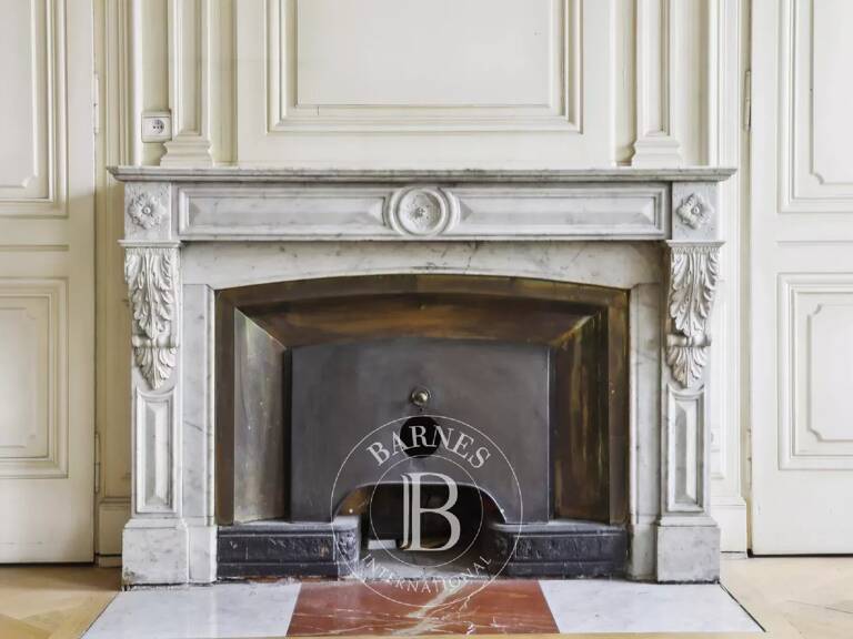Lyon 2 - Place Carnot - Appartement de 129,10 m² - 4ème étage - Ascenseur - 2 Chambres — photo 1