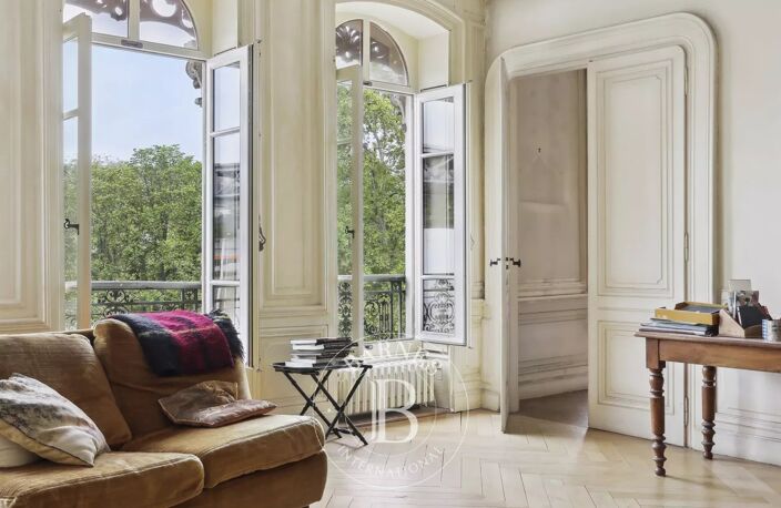 Lyon 2 - Place Carnot - Appartement de 129,10 m² - 4ème étage - Ascenseur - 2 Chambres — photo 4