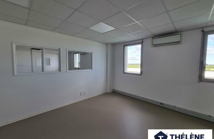 BUREAUX à LOUER — photo 3