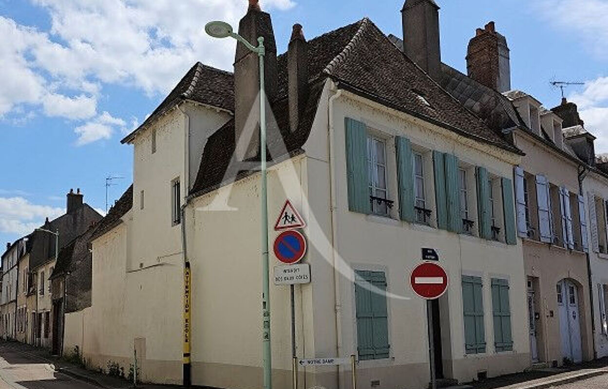 maison 7 pièces 160 m2 à vendre à Cosne-Cours-sur-Loire (58200)