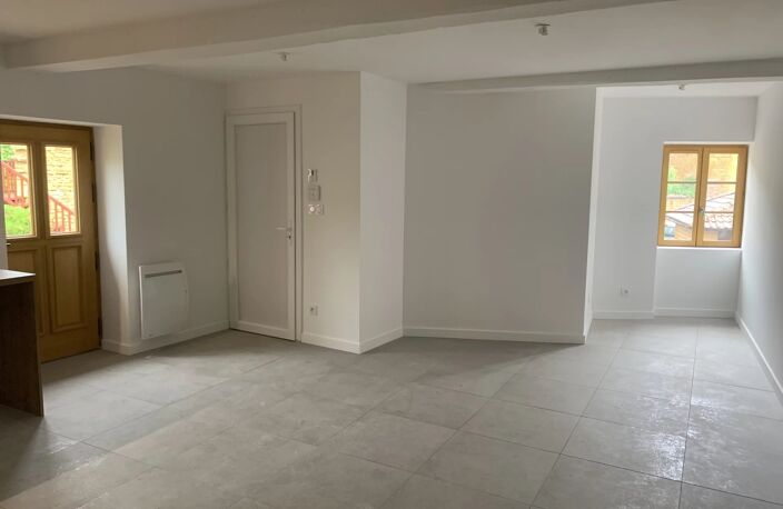 Maison de village entièrement rénovée - Jarnioux — photo 3