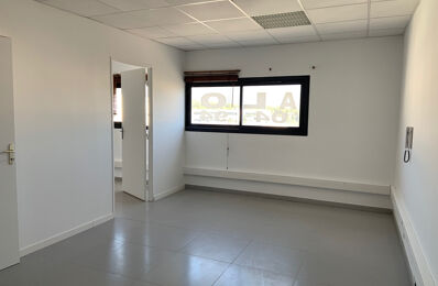 location commerce 700 € CC /mois à proximité de Toulon (83000)