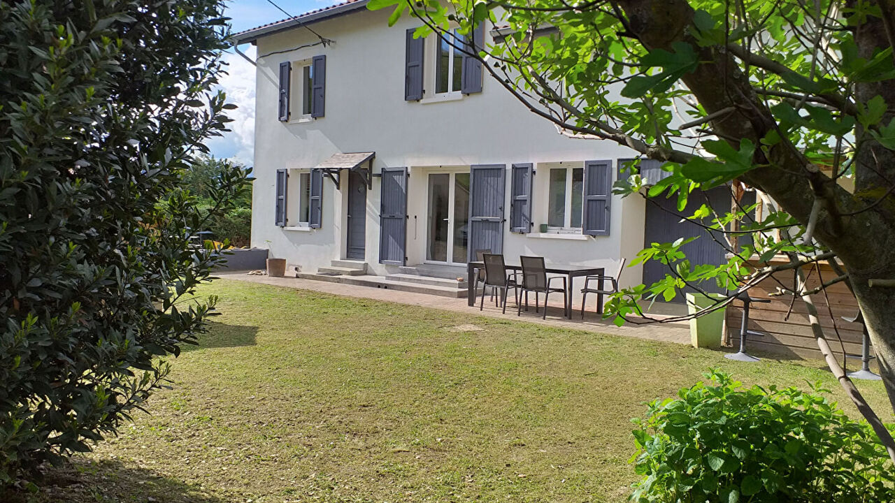 maison 4 pièces 100 m2 à vendre à Eyzin-Pinet (38780)