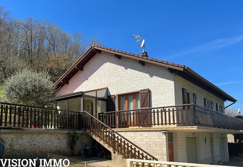 Villa / Maison 5 pièces  à vendre Rives 38140