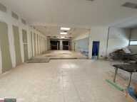 Local commercial — photo 2