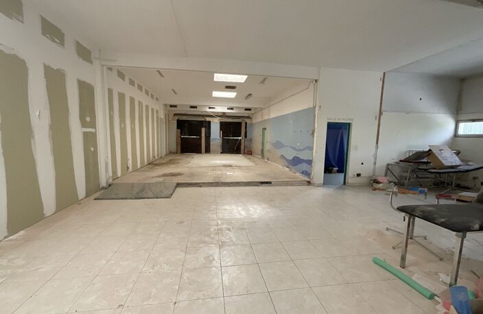 Local commercial — photo 2