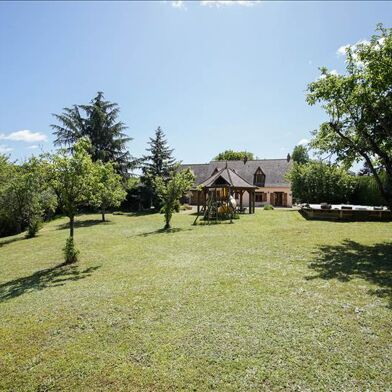 Maison 7 pièces 628200 €