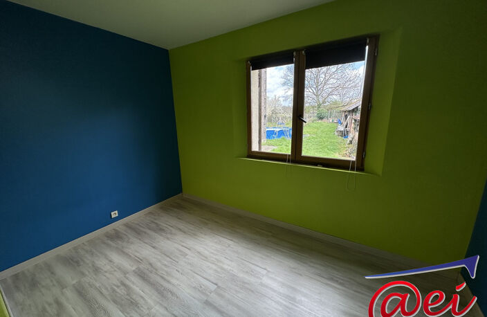 Maison type 4 + hangar de 220 m2 sur 2700 m² de terrain — photo 4