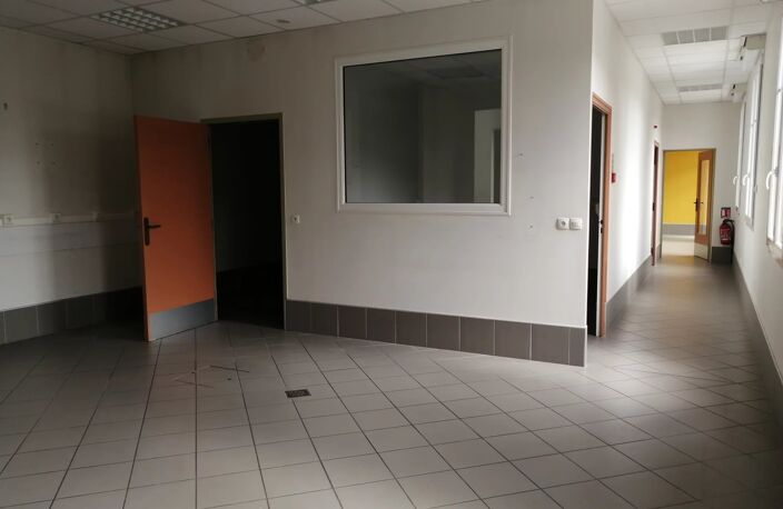 Ensemble immobilier. — photo 5