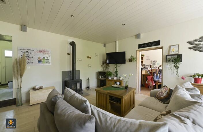 Maison en pierre 147m2 à FRONTENAY ROHAN ROHAN — photo 3