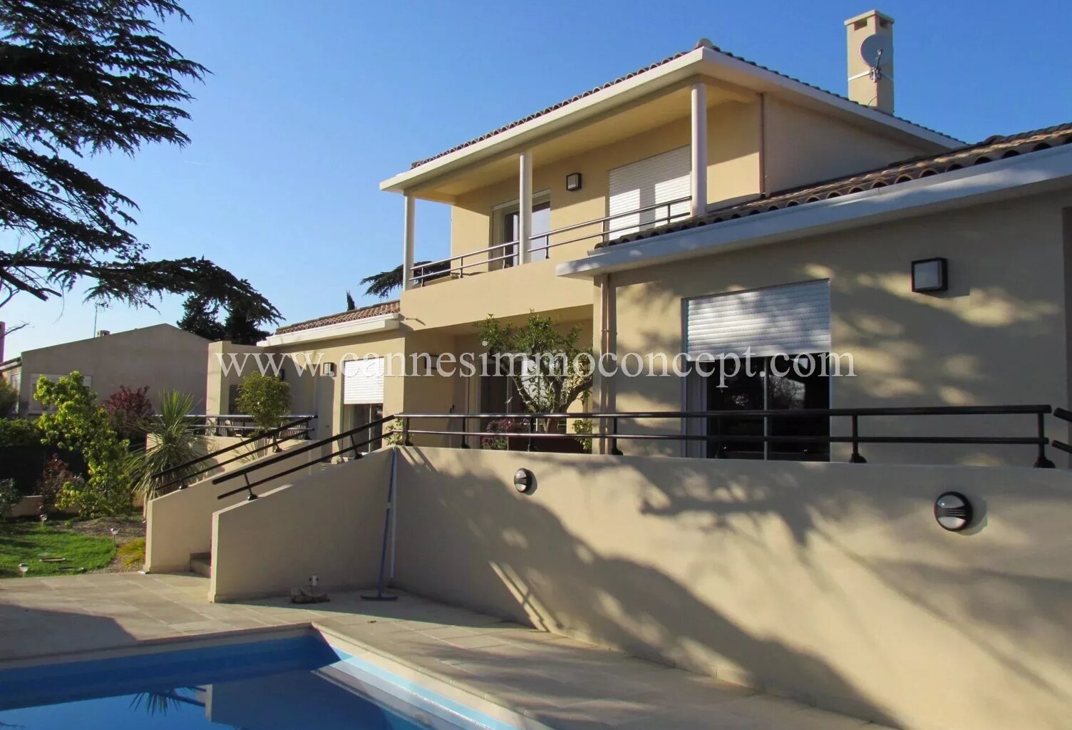 Belle villa d'architecte Type 5 jardin et piscine — photo 1