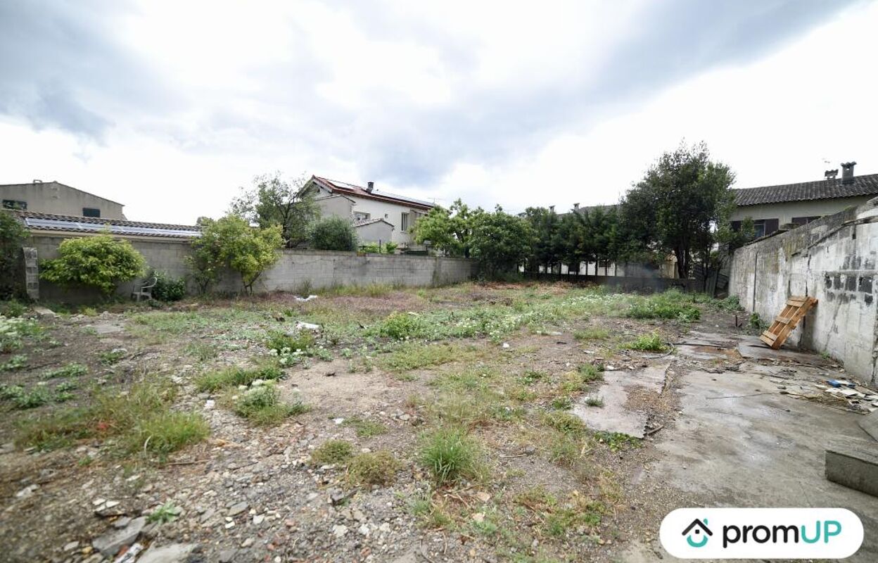 terrain  pièces 550 m2 à vendre à Arles (13200)