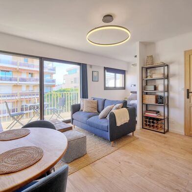 Appartement 1 pièces 325000 €