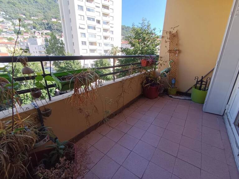Nice St Roch 3 pièces avec terrasse et balcon et pkg collectif — photo 1