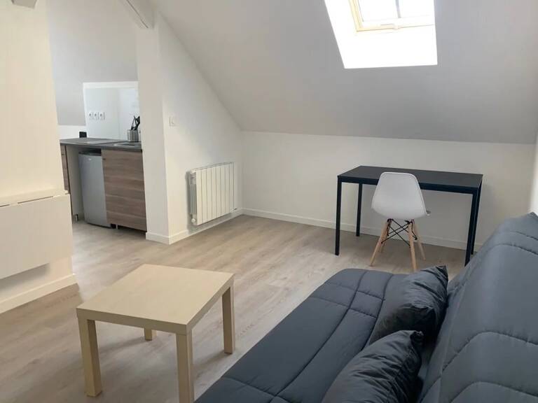 Studio 24 m² 450 € meublé centre-ville Dijon — photo 1
