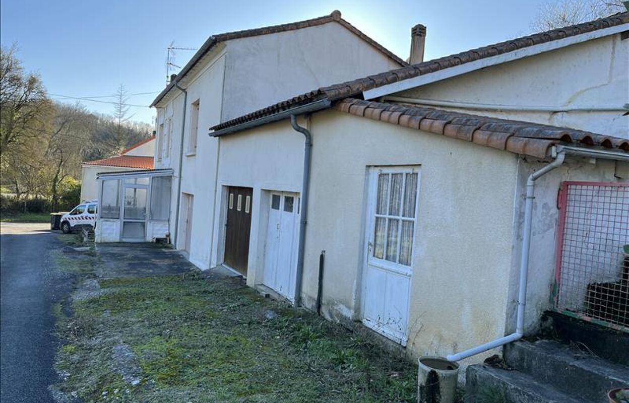 maison 5 pièces 106 m2 à vendre à Ruelle-sur-Touvre (16600)