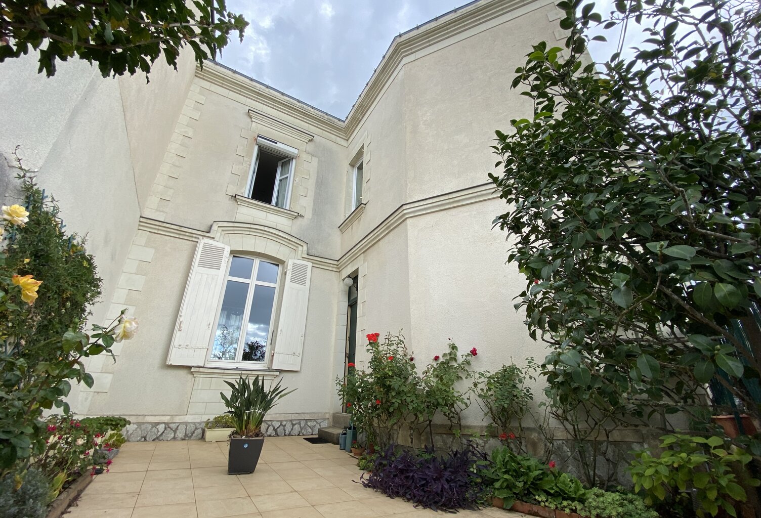 SECTEUR QUINCONCE 190m²  — photo 1