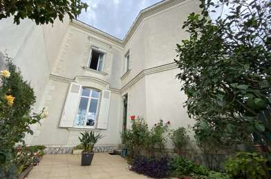 Maison  627000 €