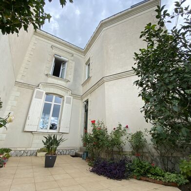Maison  627000 €