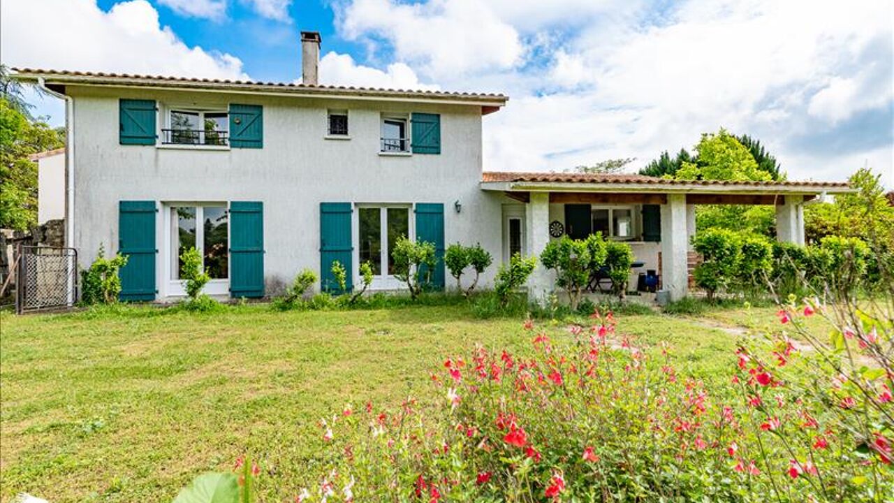 maison 5 pièces 128 m2 à vendre à Lesparre-Médoc (33340)