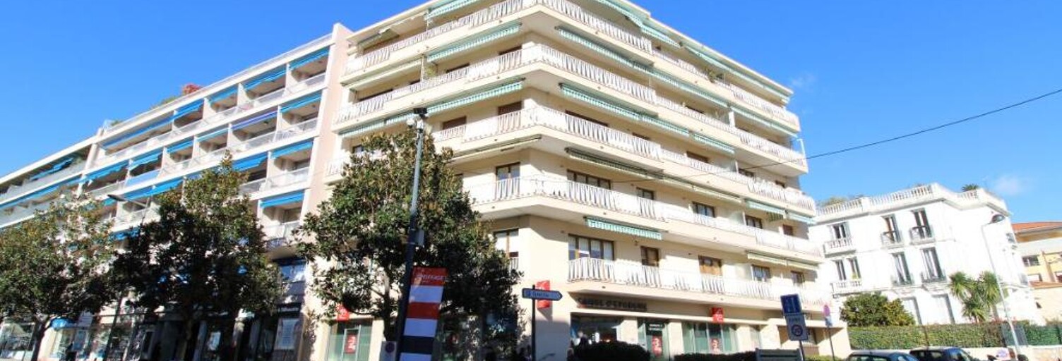 Local industriel   m² à vendre à Vence (06140)