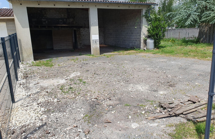 Vente terrain   Saintes (17100) — photo 2