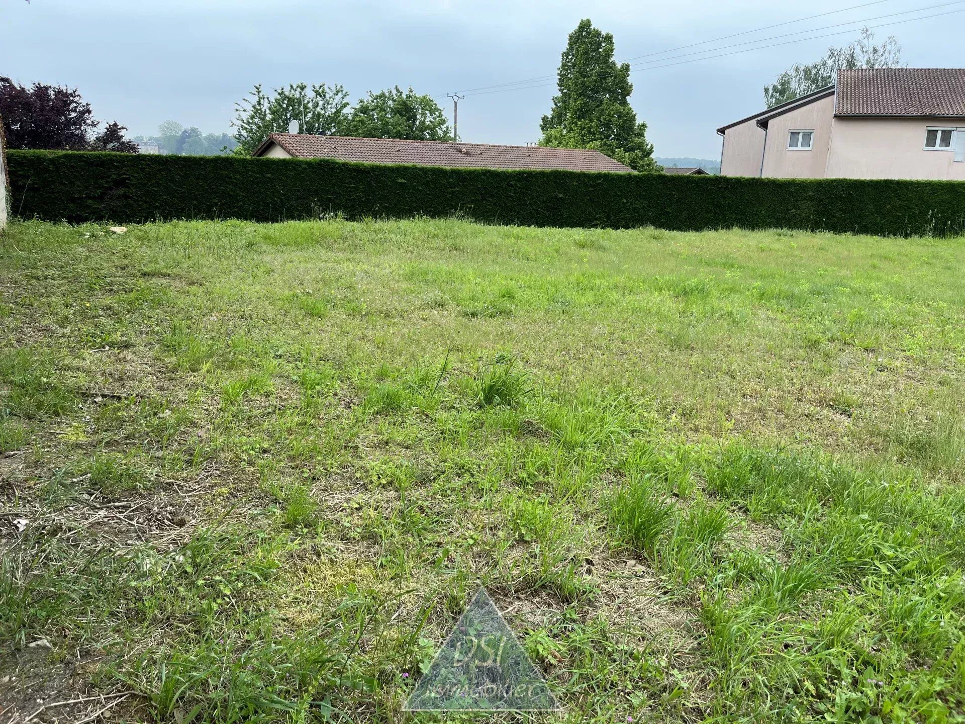 Dompierre-Sur-Veyle - Terrain constructible de 350m²