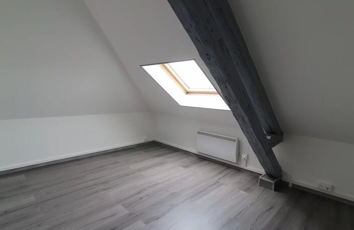 Bien vendu : Appartement  La Capelle (02260) — photo 4