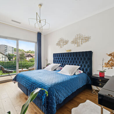 Maison 7 pièces 1560000 €