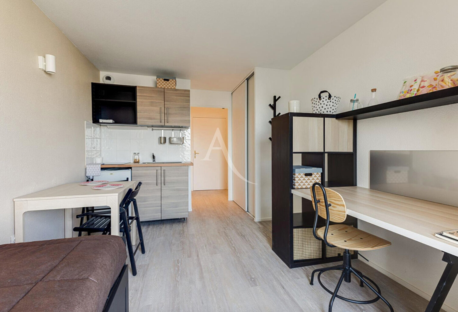 Appartement Montrouge 1 pièce(s) 17.85 m2 — photo 1