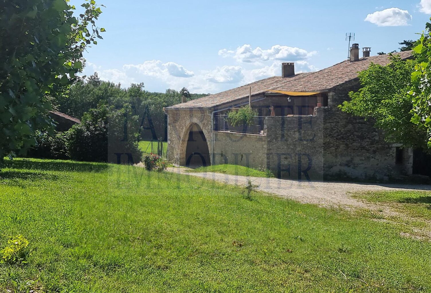 Vente maison 7 pièces 150 m² Pont-de-Barret (26160) — photo 1
